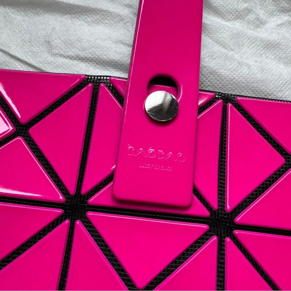 Issey Miyake eye catching